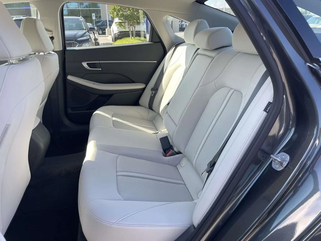 Used 2026 Portofino Gray Hyundai SEL Sport image 3