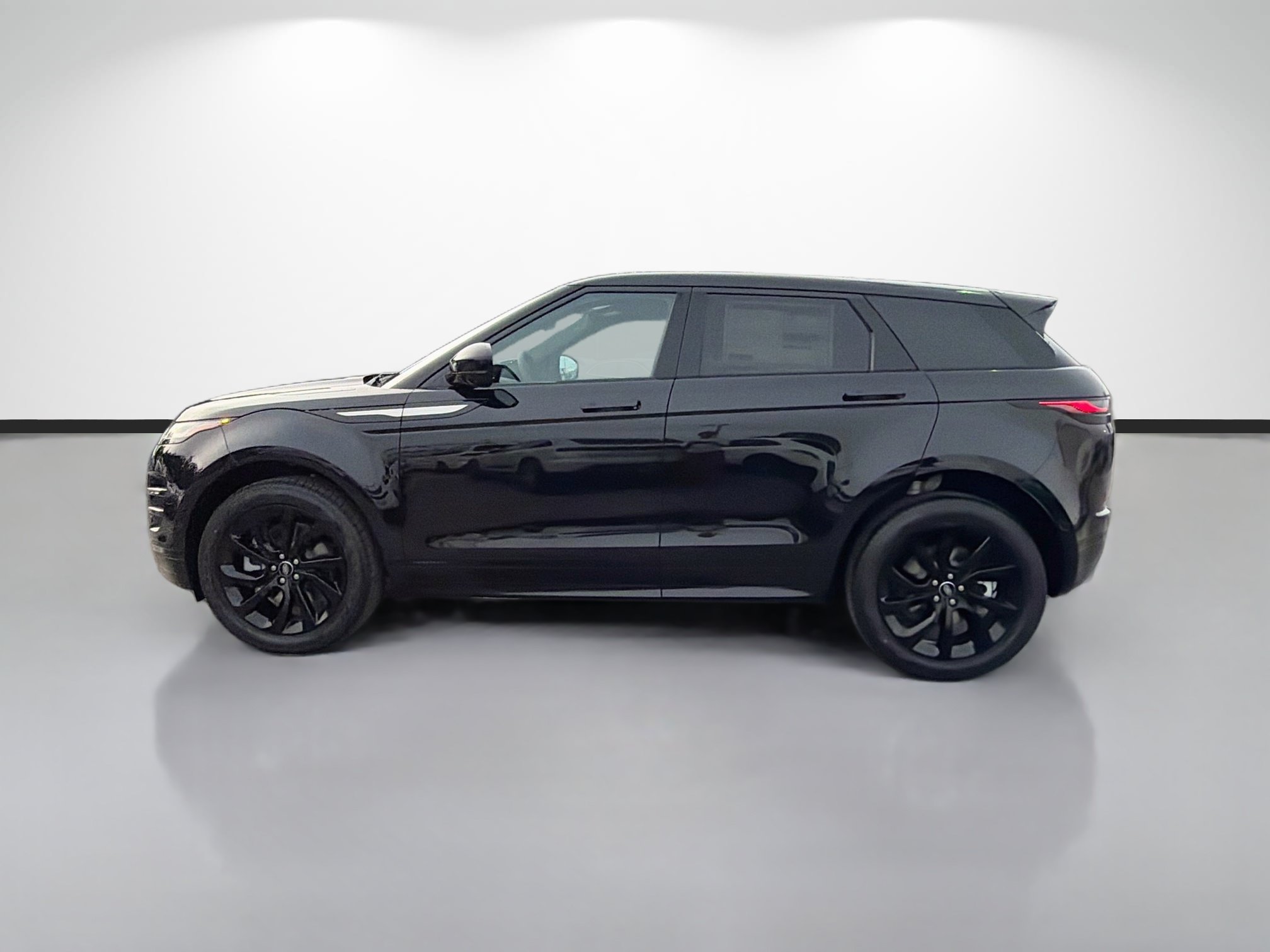 New 2026 Santorini Black LAND ROVER  image 2