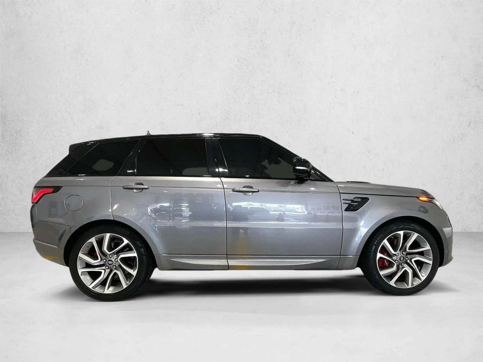Used 2020 Eiger Grey Metallic Land Rover HSE Dynamic image 5