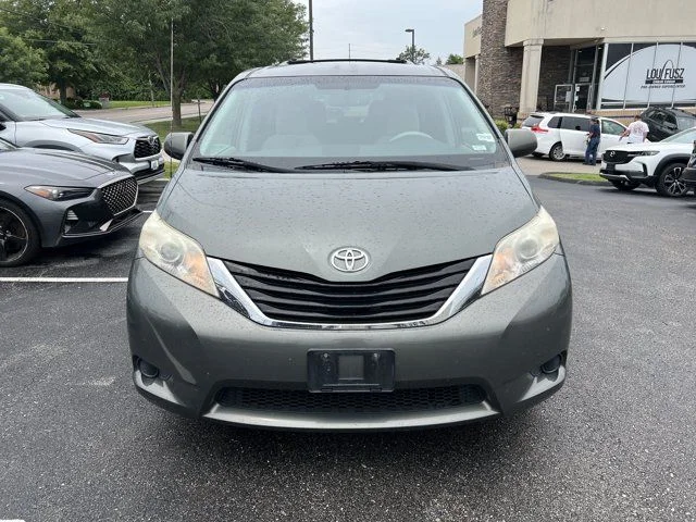 Used 2013 Toyota Sienna LE with VIN 5TDKK3DC3DS370080 for sale in Creve Coeur, MO