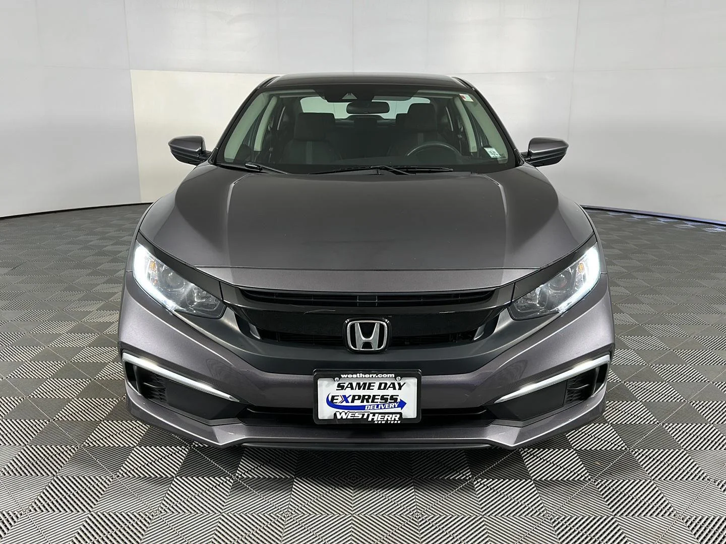 Used 2019 Modern Steel Metallic Honda LX image 15