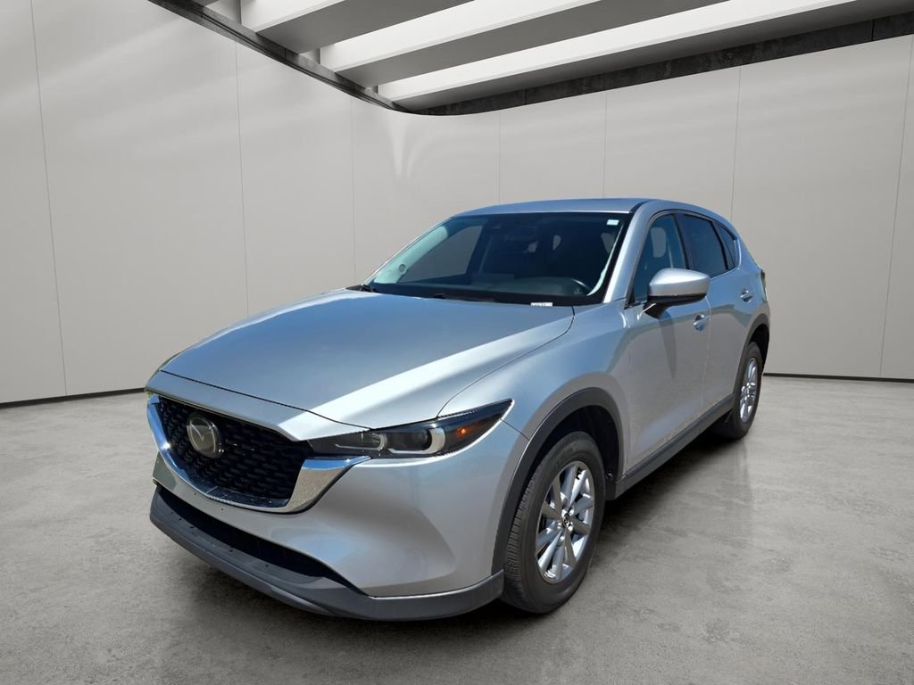 2022 Mazda CX-5 S Preferred package Auto AWD's photo