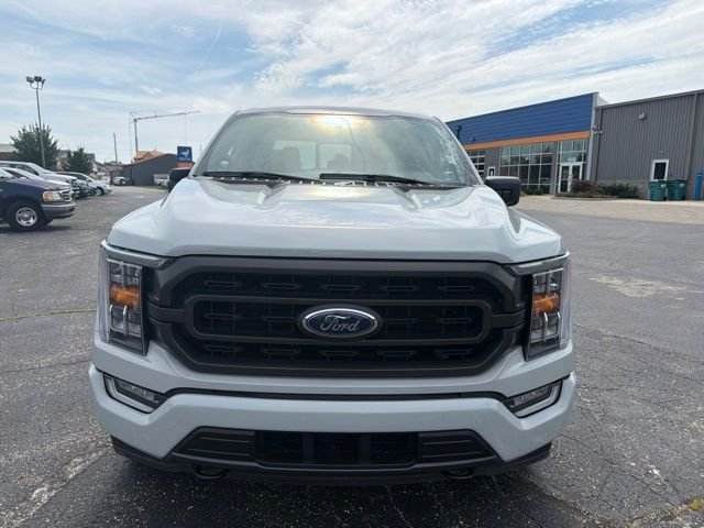 Used 2023 Gray Ford XLT image 3