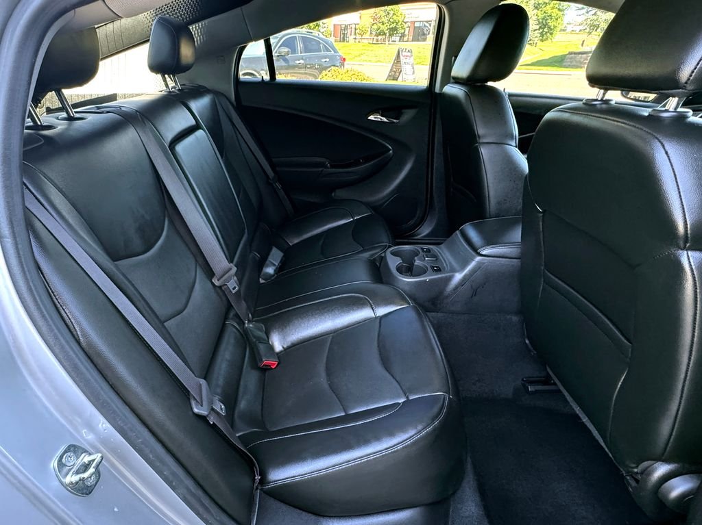 Used 2017 Silver Chevrolet Premier image 32