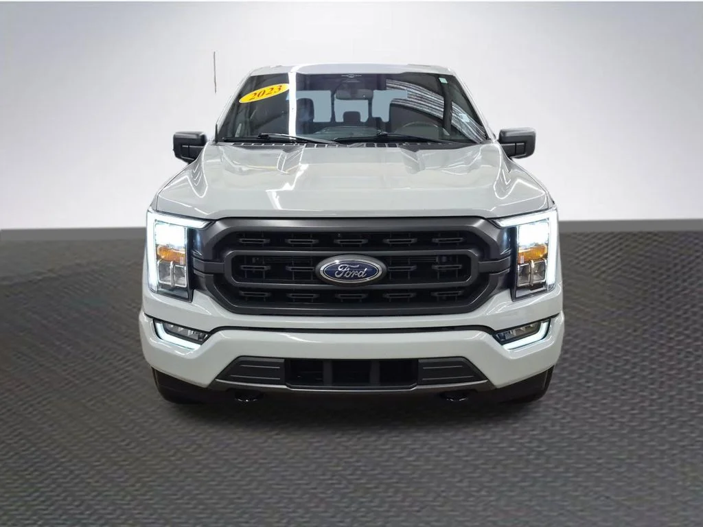 Certified Used 2023 Avalanche Ford XLT image 3