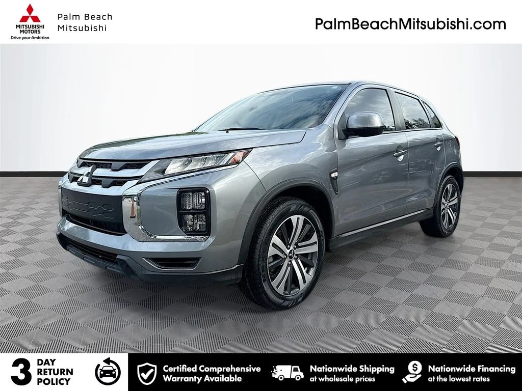 Used 2021  Mitsubishi 2.0 LE image 1