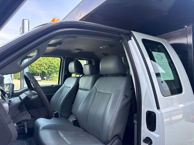 Used 2016 White Ford XL image 12