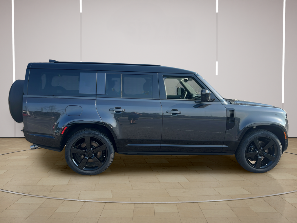 New 2026 Gray Land Rover V8 image 8