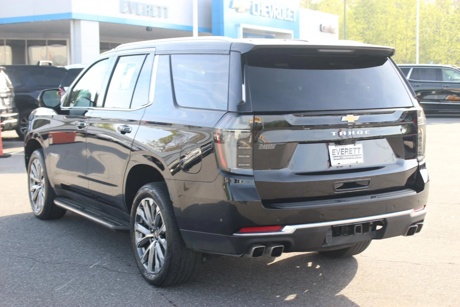 Used 2025 Black Chevrolet High Country image 5