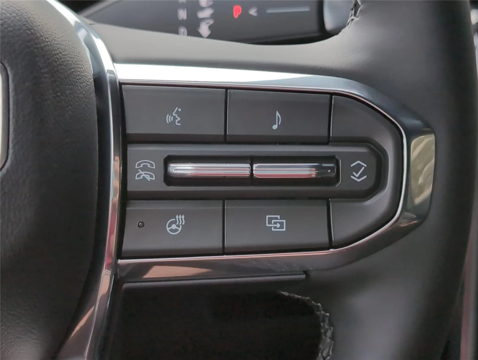 New 2026 Summit White GMC Elevation Standard Range image 26
