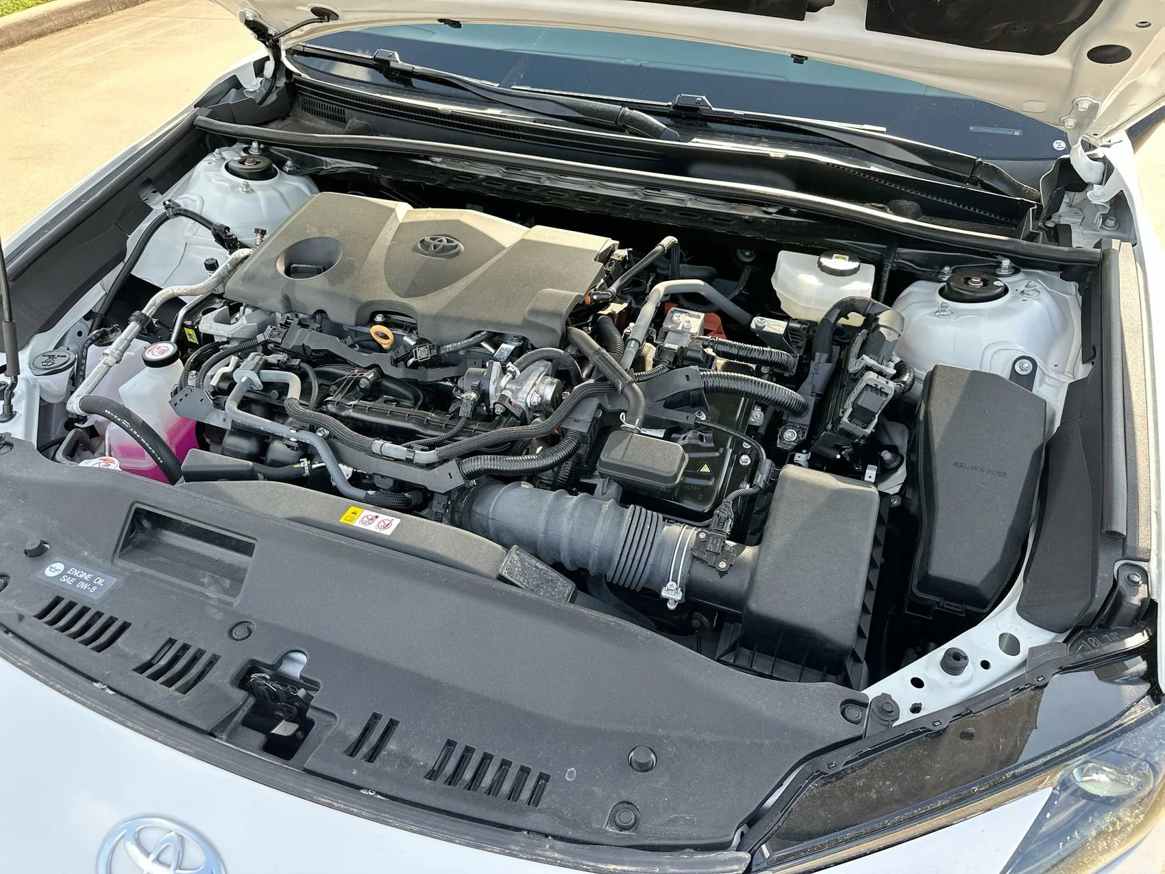 Used 2025 Ice Toyota LE image 26