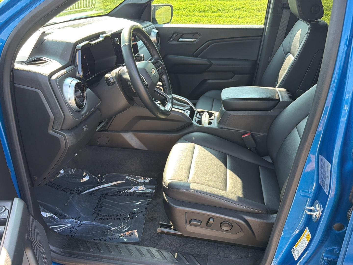Used 2023 Glacier Blue Metallic Chevrolet 2WD LT image 10