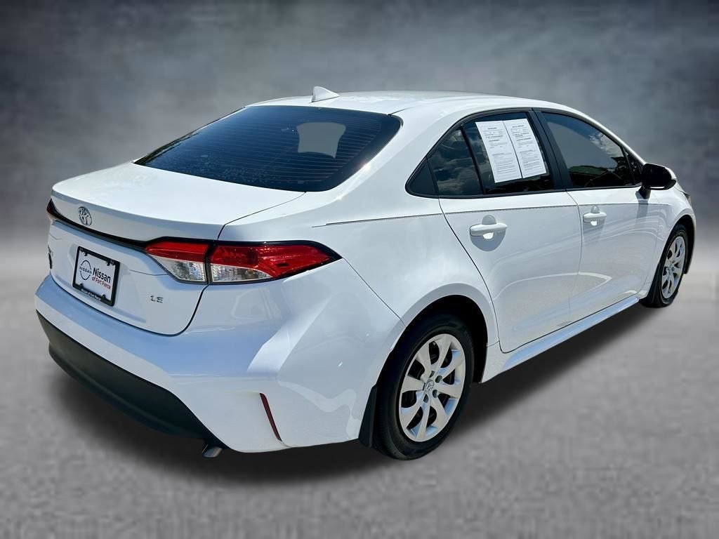 Used 2025 White Toyota LE image 5