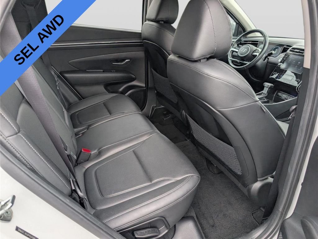 Used 2023 White Hyundai SEL image 11