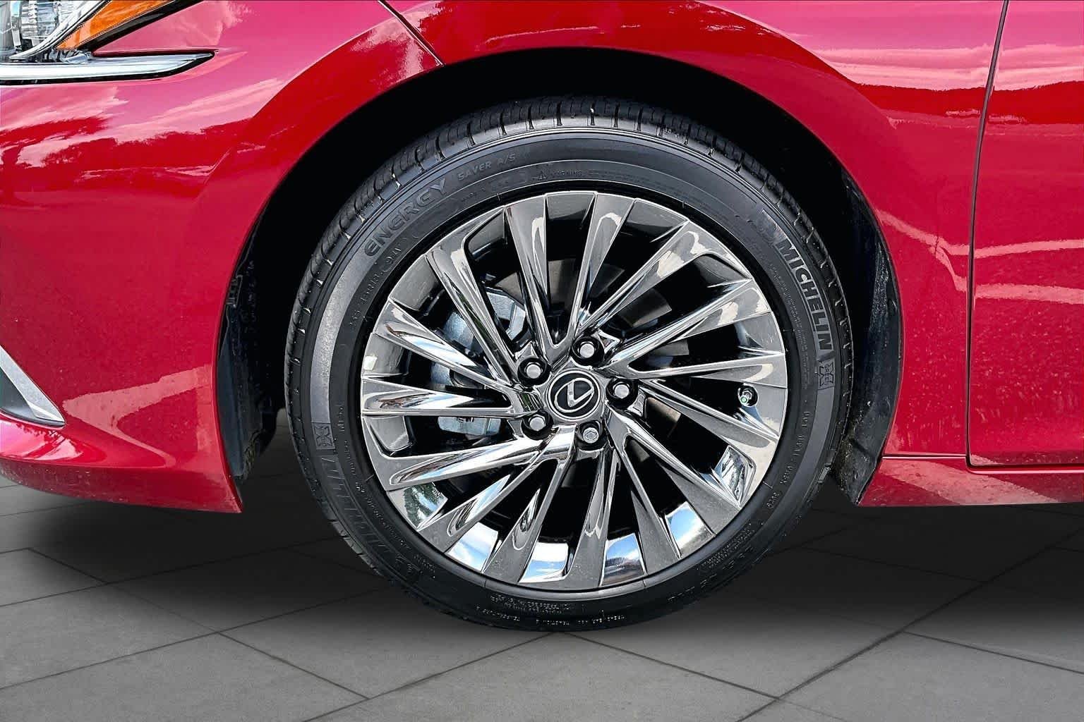 Used 2024 Matador Red Mica Lexus Ultra Luxury image 14