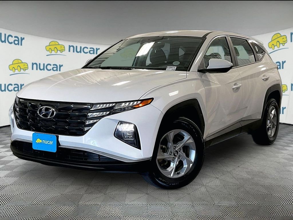 Used 2023 White Hyundai SE image 3