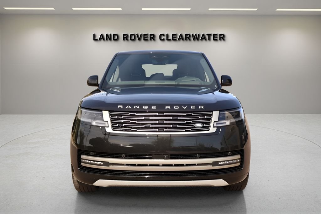 New 2026 Santorini Black Land Rover SE image 8