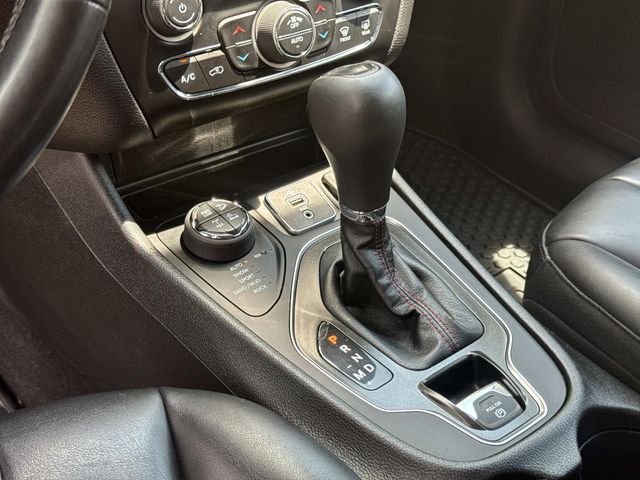 Used 2021 Orange Jeep Trailhawk image 31