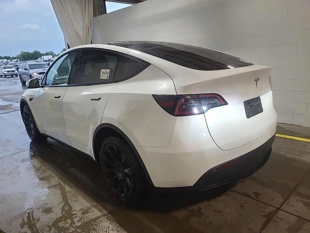 Used 2023 White Tesla Long Range image 4