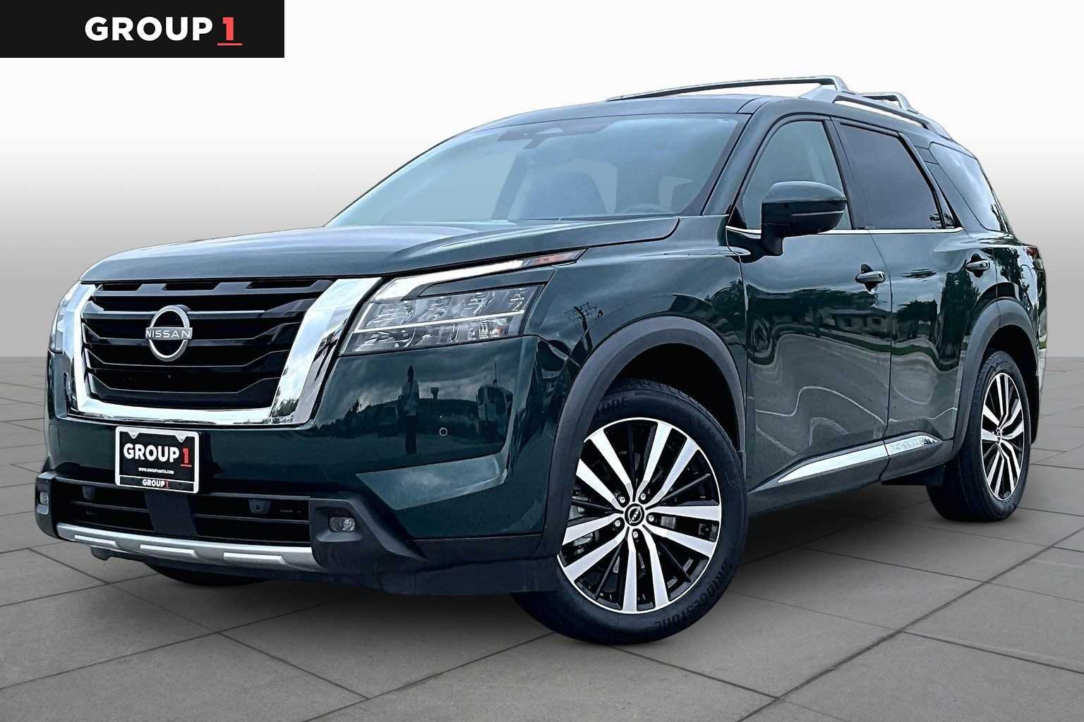 2024 Nissan Pathfinder Platinum 2WD's photo