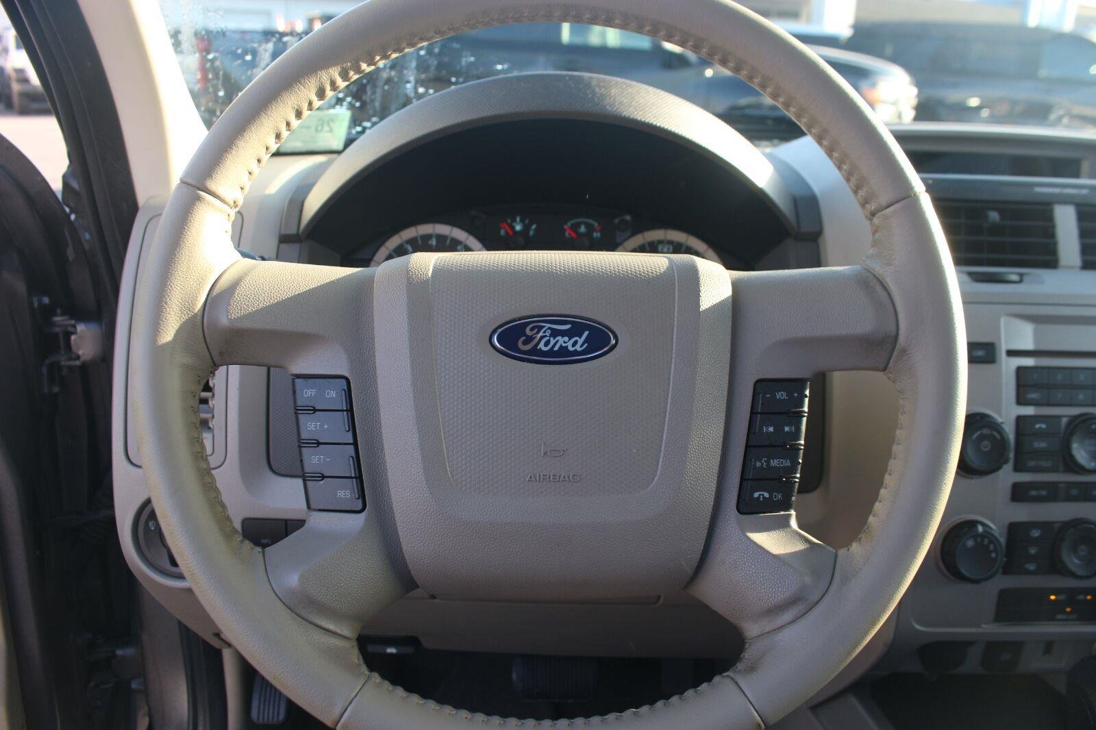 Used 2012 Blue Ford XLT image 17