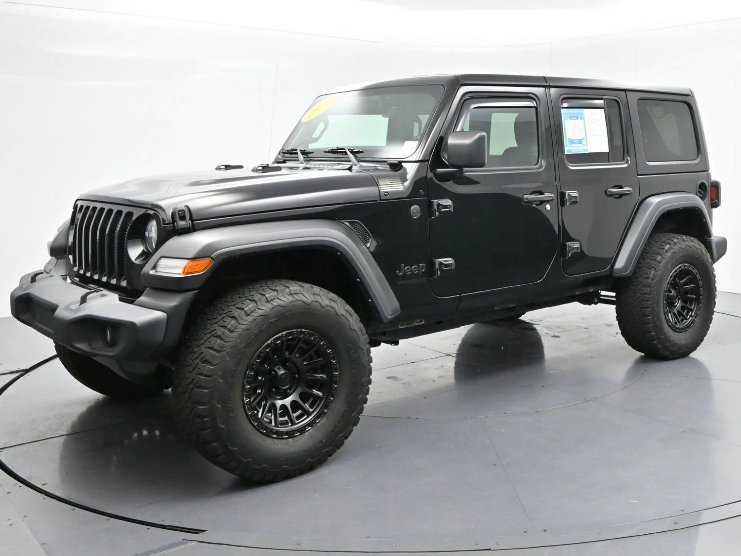 Used 2022 Black Clearcoat Jeep Unlimited Sport S image 3