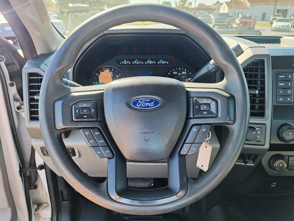 Used 2020 White Ford XL image 16