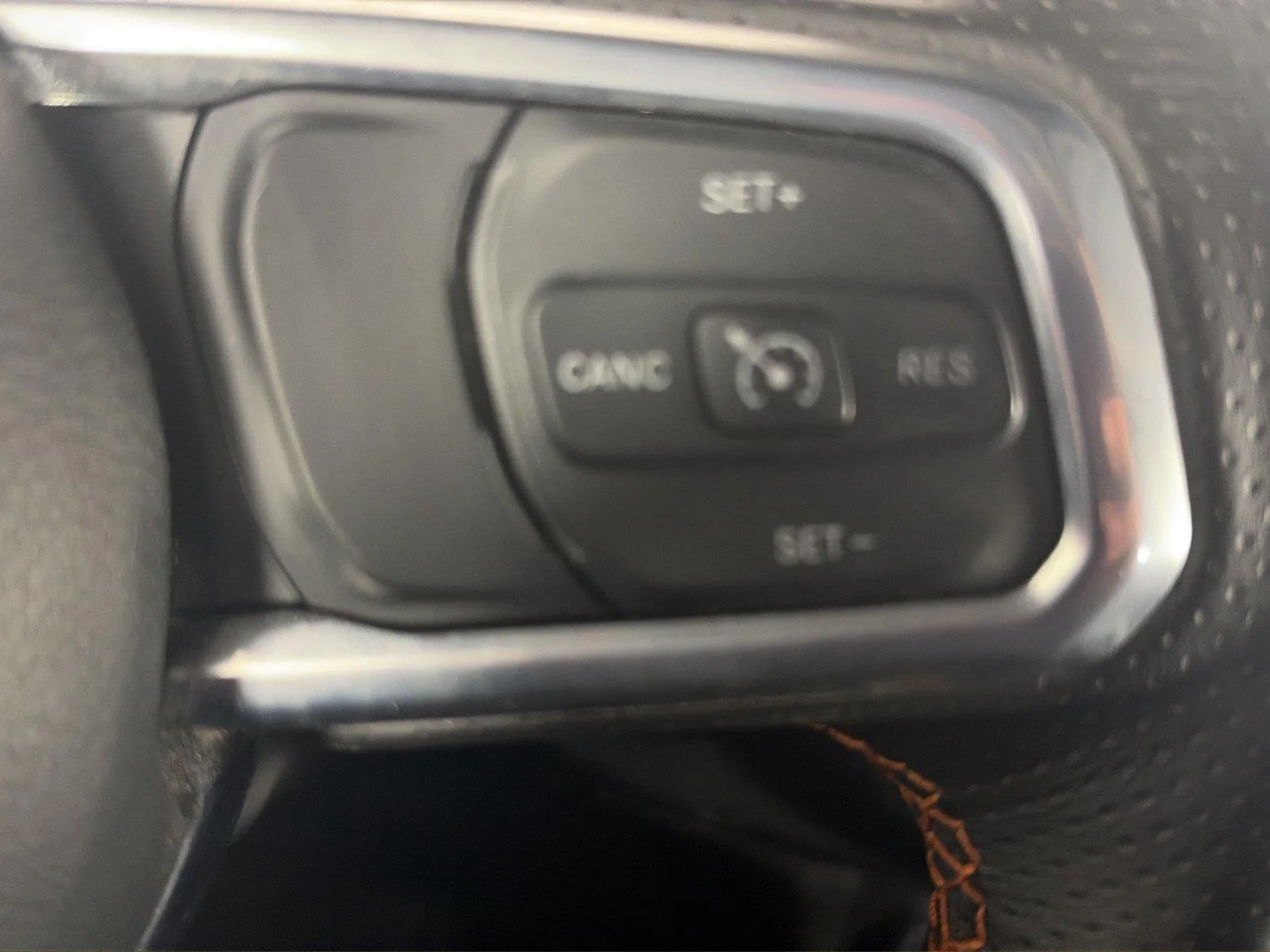 Used 2022 Granite Crystal Metallic Clearcoat Jeep Mojave image 19