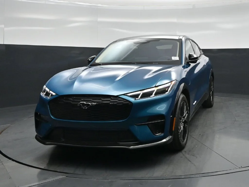 New 2026 Adriatic Blue Metallic Ford Premium image 52