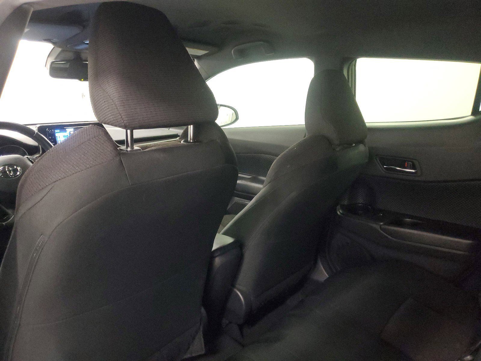 Used 2018 Blizzard Pearl Toyota XLE image 13