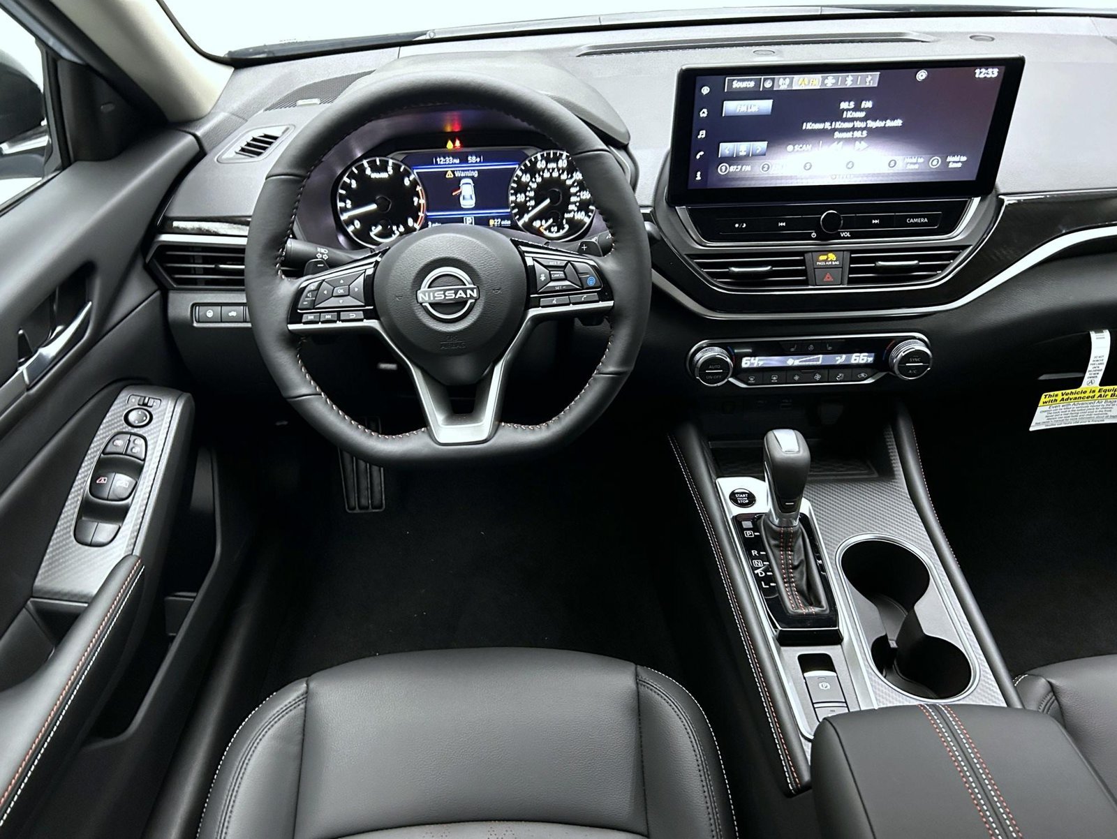 New 2026 Gray Sky Pearl / Super Black Two-tone Nissan 2.5 SR image 14