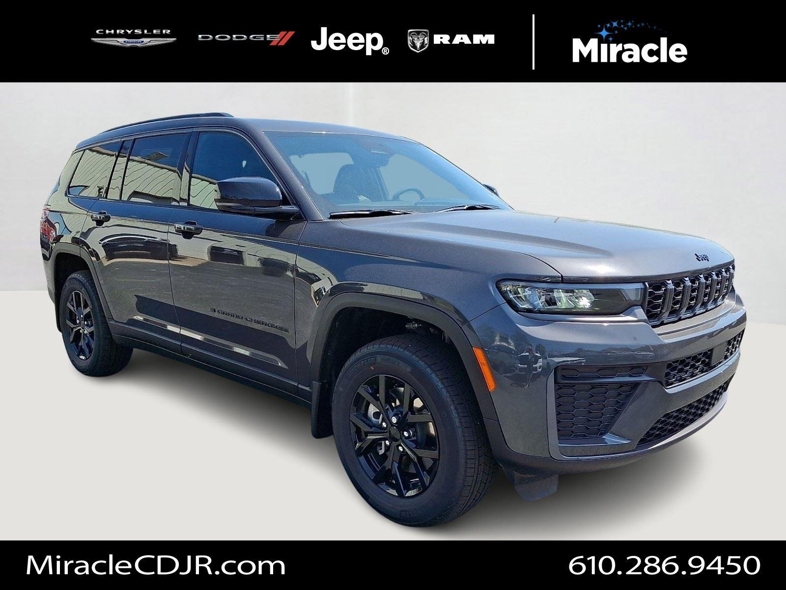 New 2026 Baltic Gray Metallic Clear-Coat Exterior Paint Jeep Laredo Altitude image 2