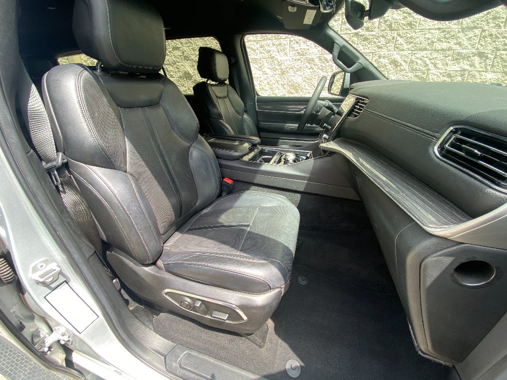 Used 2022 Silver Zynith Jeep Series II image 15