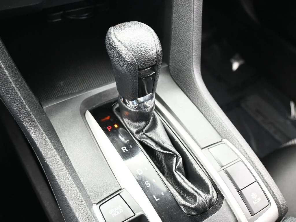 Used 2020 Platinum White Pearl Honda LX image 19