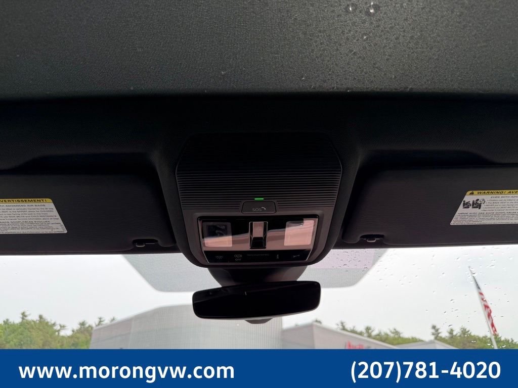 Used 2022 Blue Volkswagen Pro S image 34