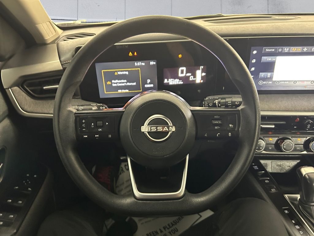 Used 2025 White Nissan SV image 9