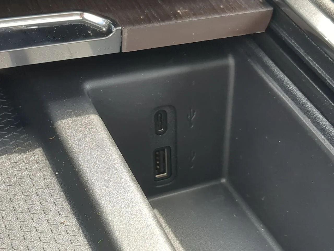 2026 GMC Acadia Denali - Photo 82