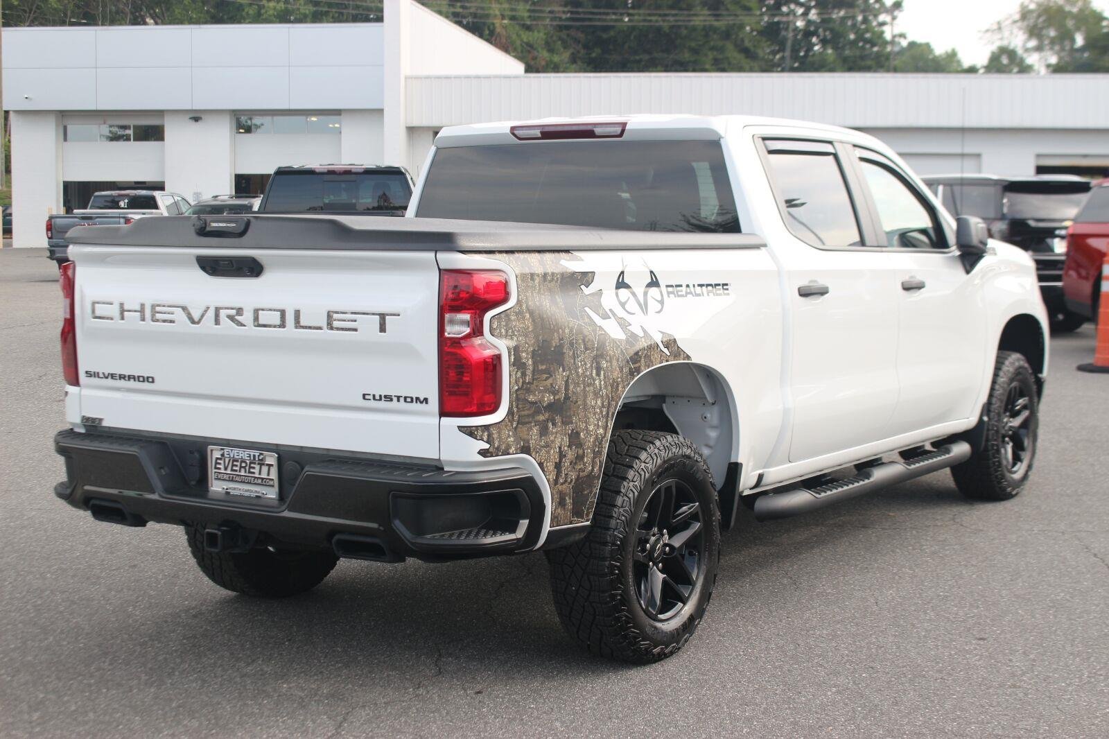 Used 2024 Summit White Chevrolet Custom Trail Boss image 7