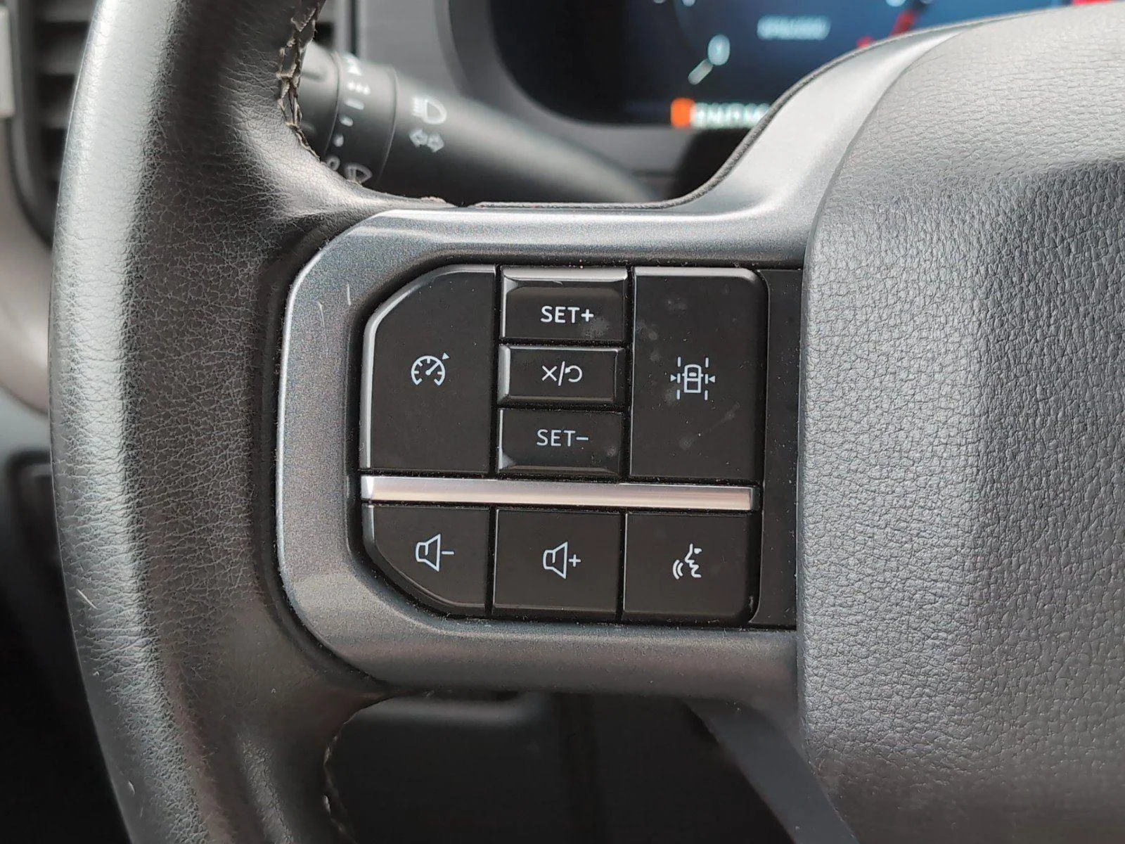 Used 2024 Carbonized Gray Ford XLT image 29
