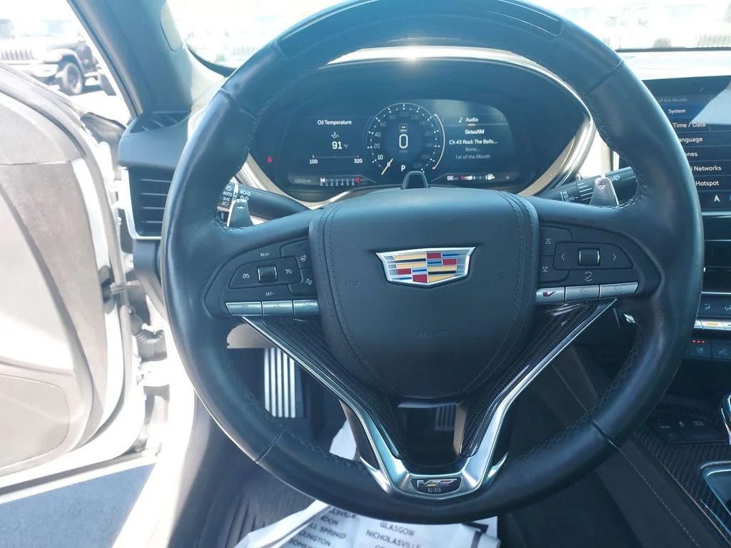 Used 2024 White Cadillac V-Series image 20