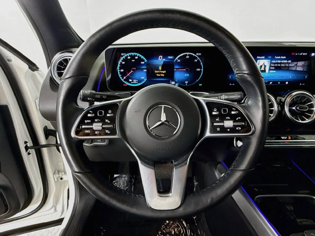 Used 2023 White Mercedes-Benz 300 image 11
