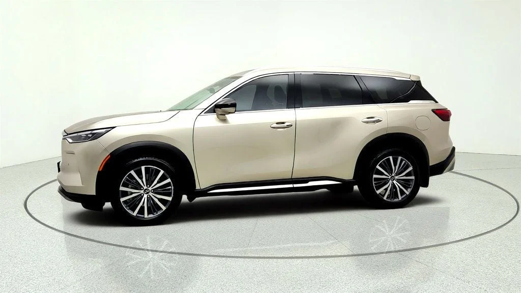 Used 2023 Warm Titanium INFINITI SENSORY AWD image 8