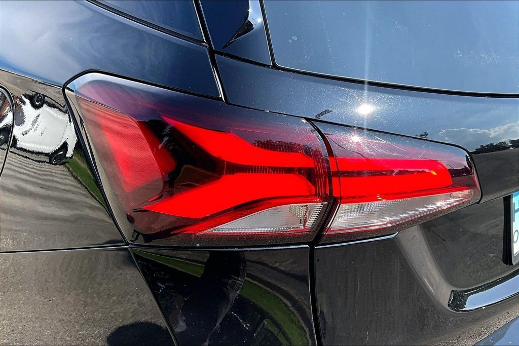 Used 2022 Black Chevrolet RS image 32