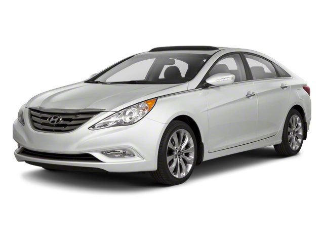 Used 2013 Red Hyundai GLS image 1