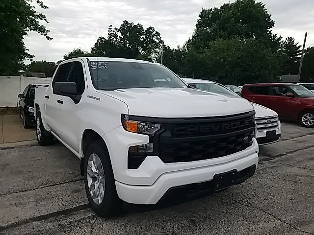 Used 2026 White Chevrolet Custom image 5