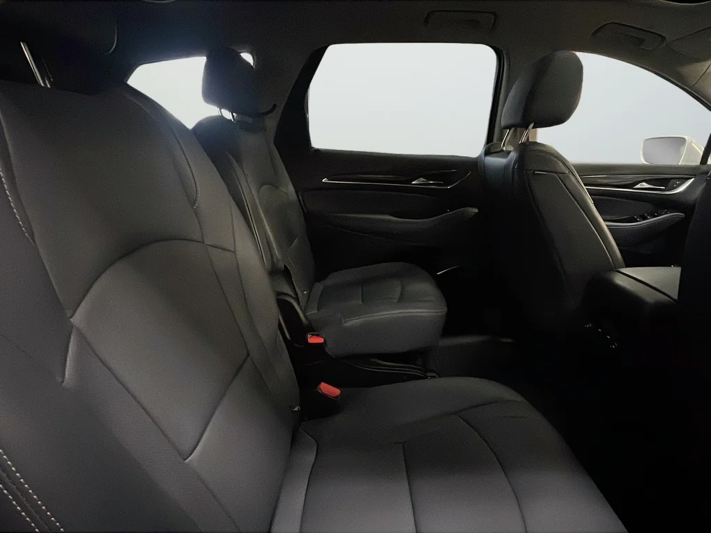 Used 2019 White Buick Essence image 24