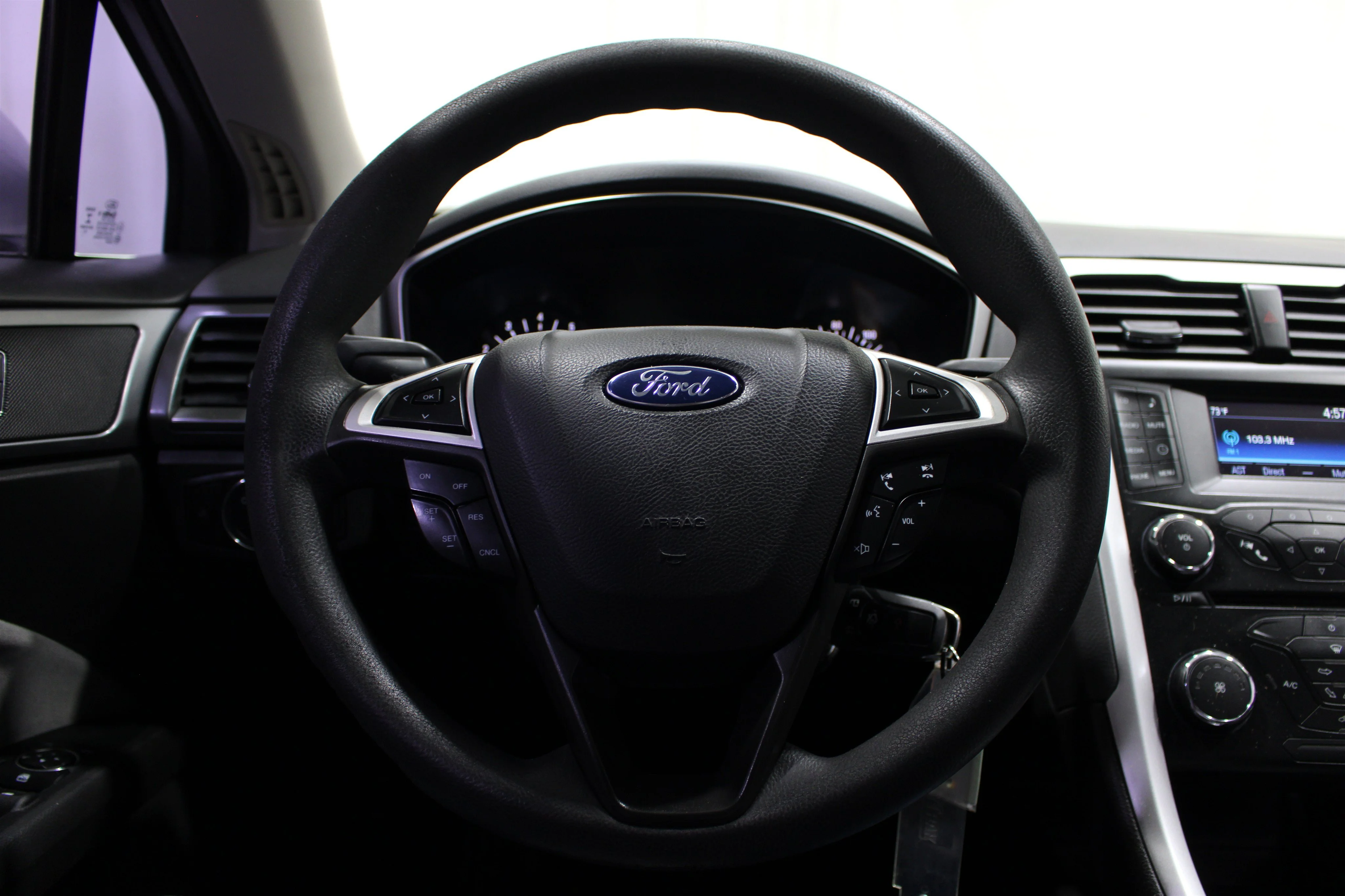 Used 2014 Silver Ford S image 9
