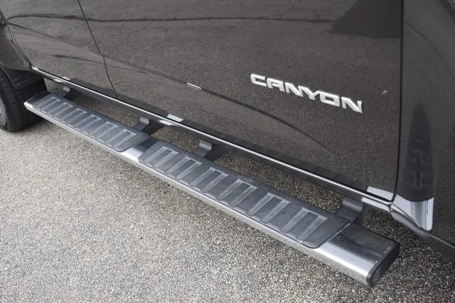 Used 2019 Gray GMC SLT image 14