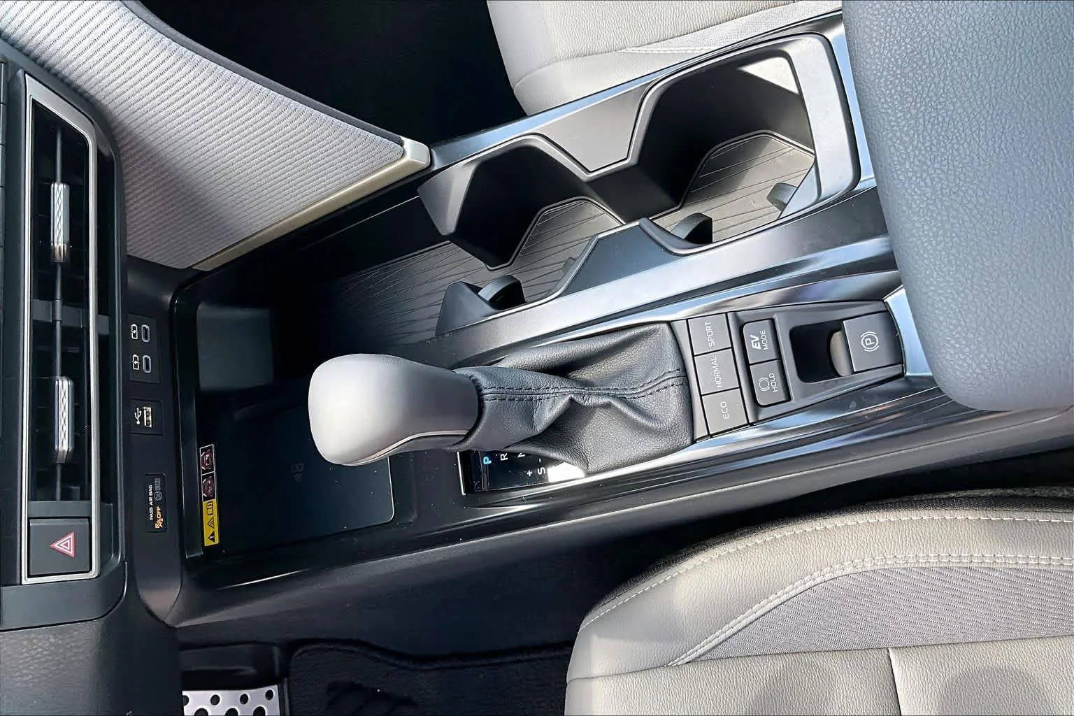 New 2026 Midnight Black Metallic Toyota SE image 7