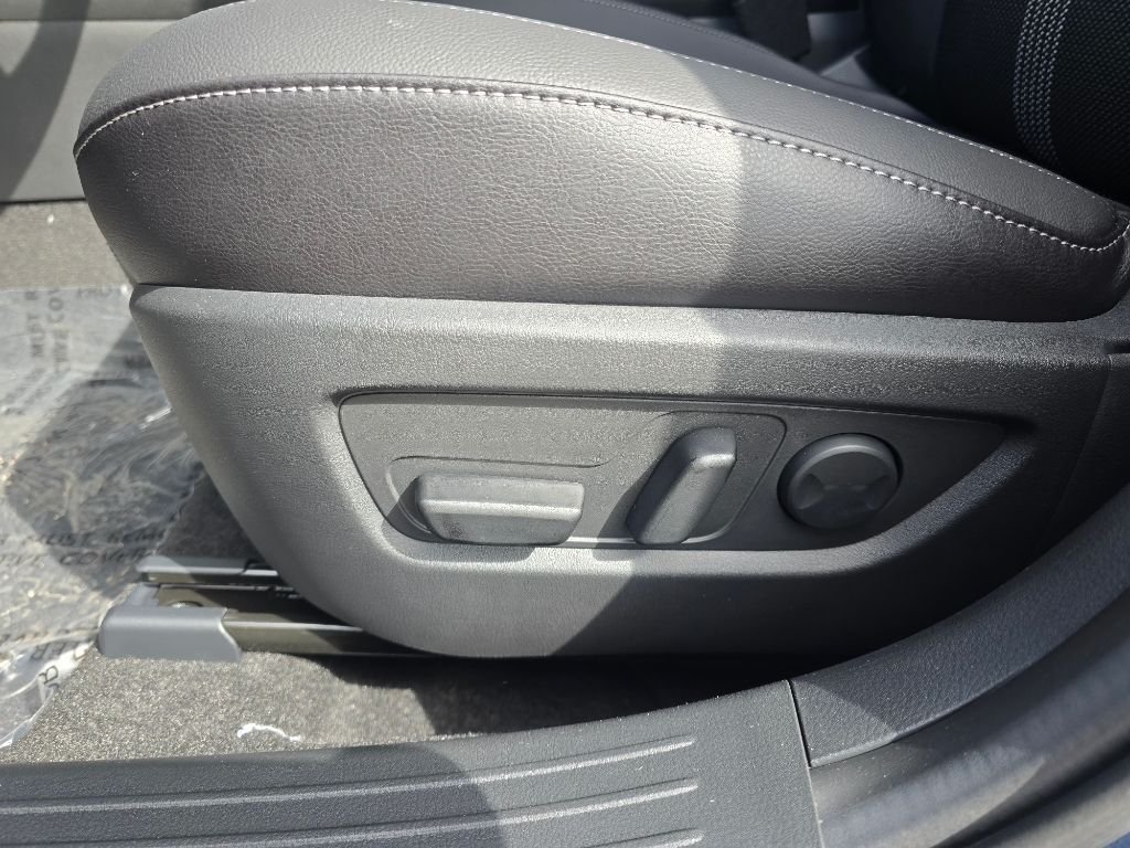 2025 Mazda CX-50 Preferred - Photo 16